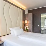 Plaza Hotel