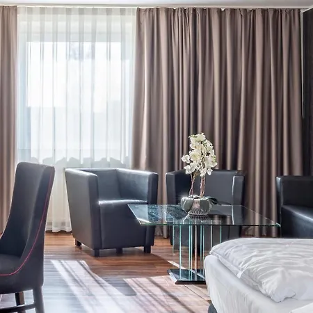 Otel Plaza 3*